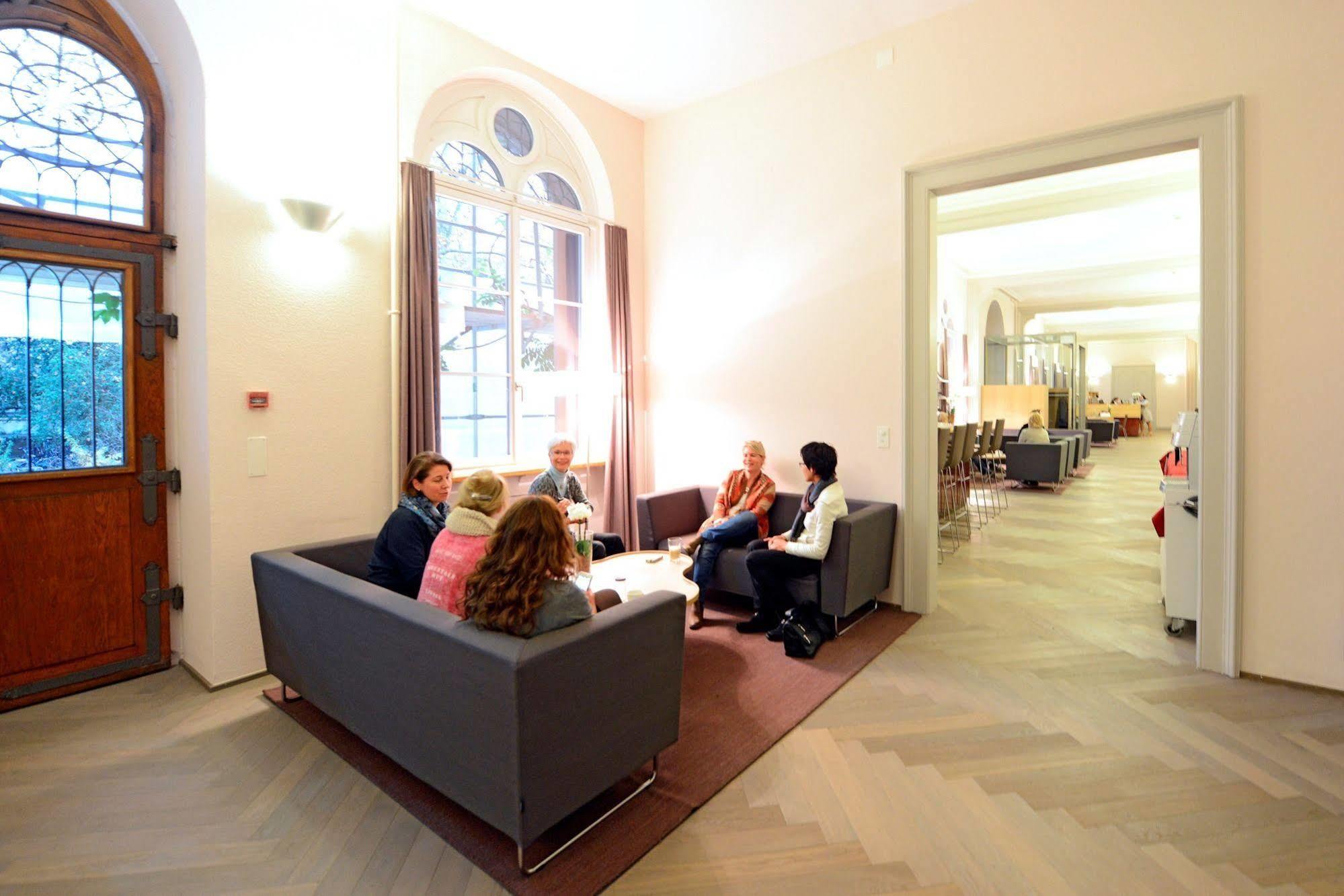 Odelya - Stadthotel Im Park Basel Luaran gambar